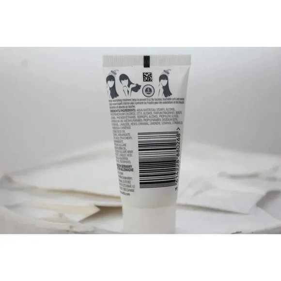 Wella Nutricurls Deep Treatment Mask for Waves & Curls 1oz 30mL - Picture 3 of 3